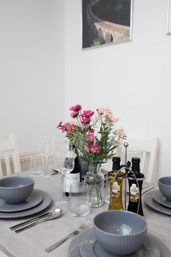 Charming Apartment In The Heart Of Pimlico London Exterior foto