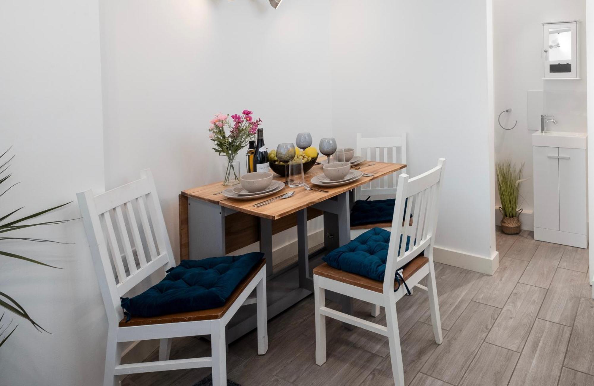 Charming Apartment In The Heart Of Pimlico London Exterior foto