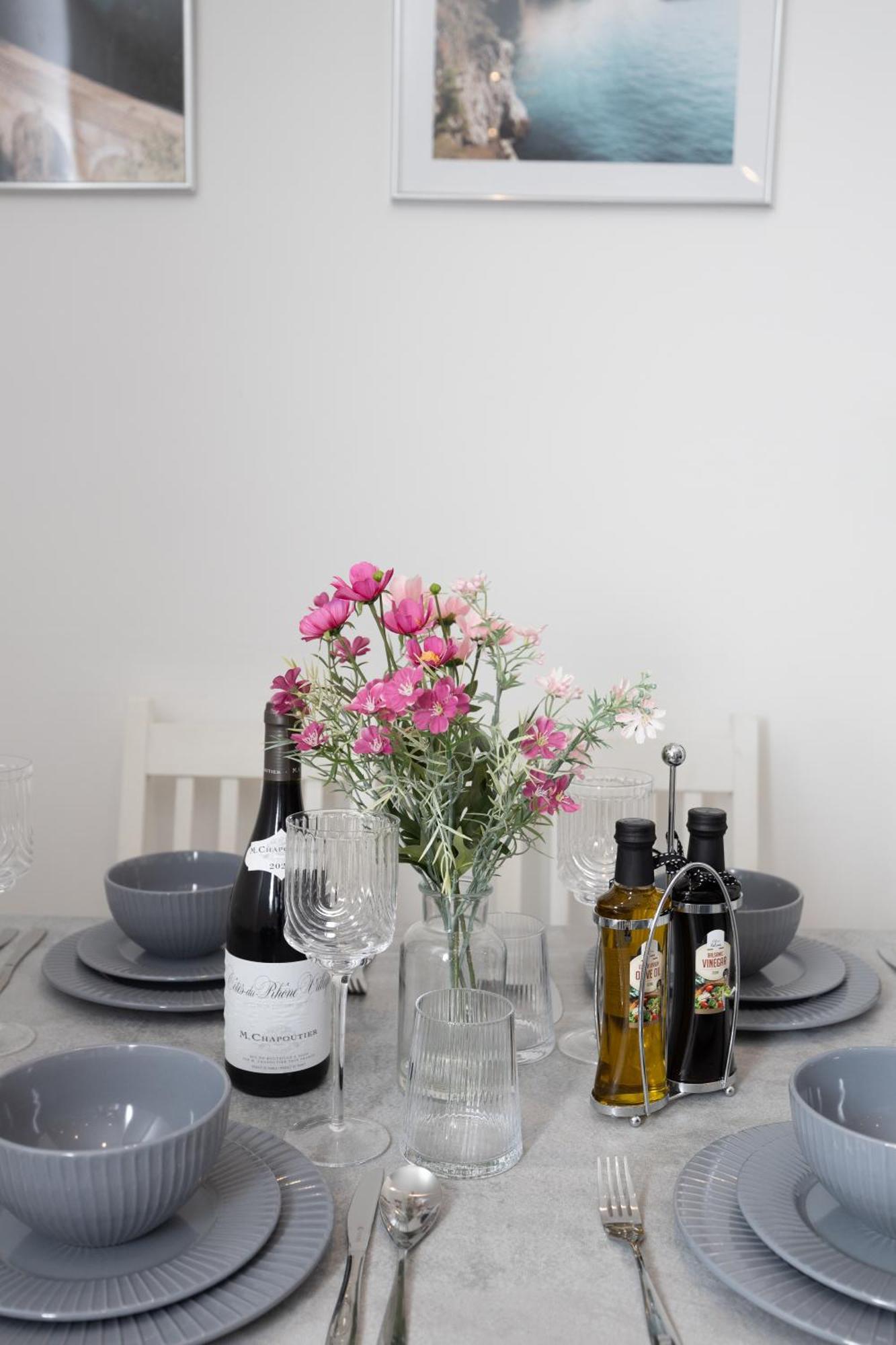 Charming Apartment In The Heart Of Pimlico London Exterior foto